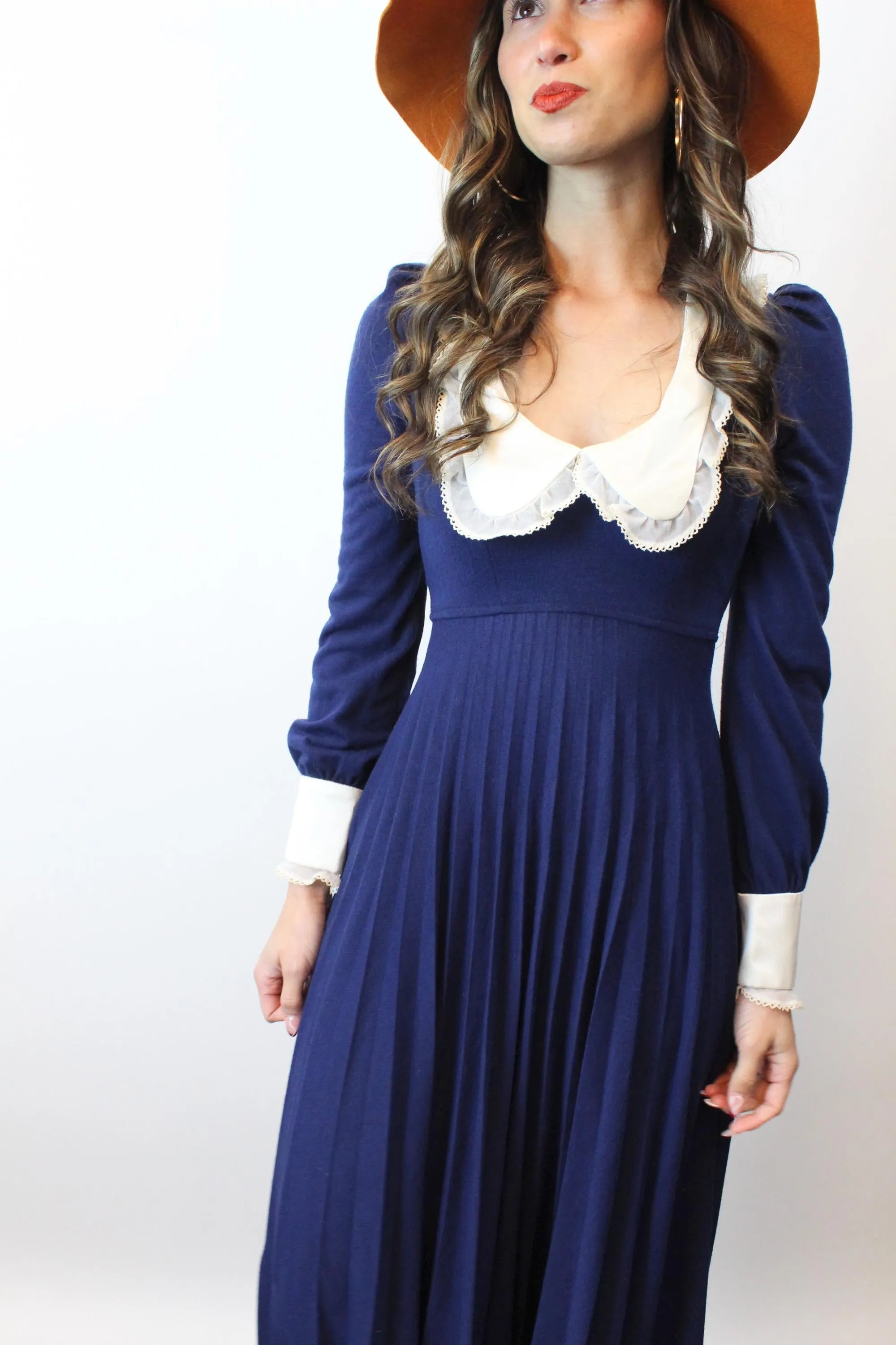 1970s MAXI jersey pleated dress SATIN collar xs | new fall winter