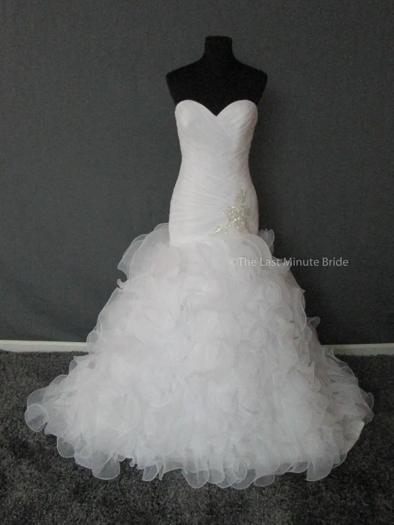 Allure Bridals 8915