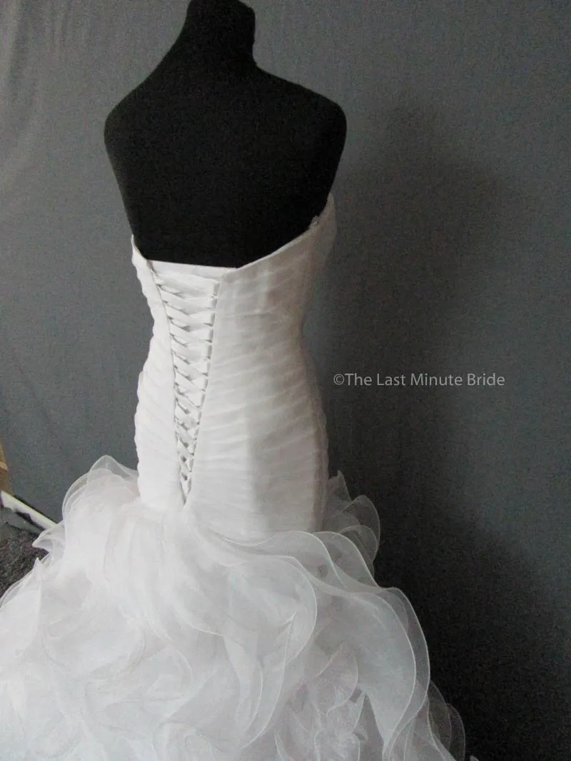 Allure Bridals 8915