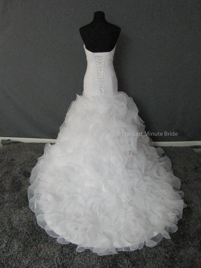 Allure Bridals 8915