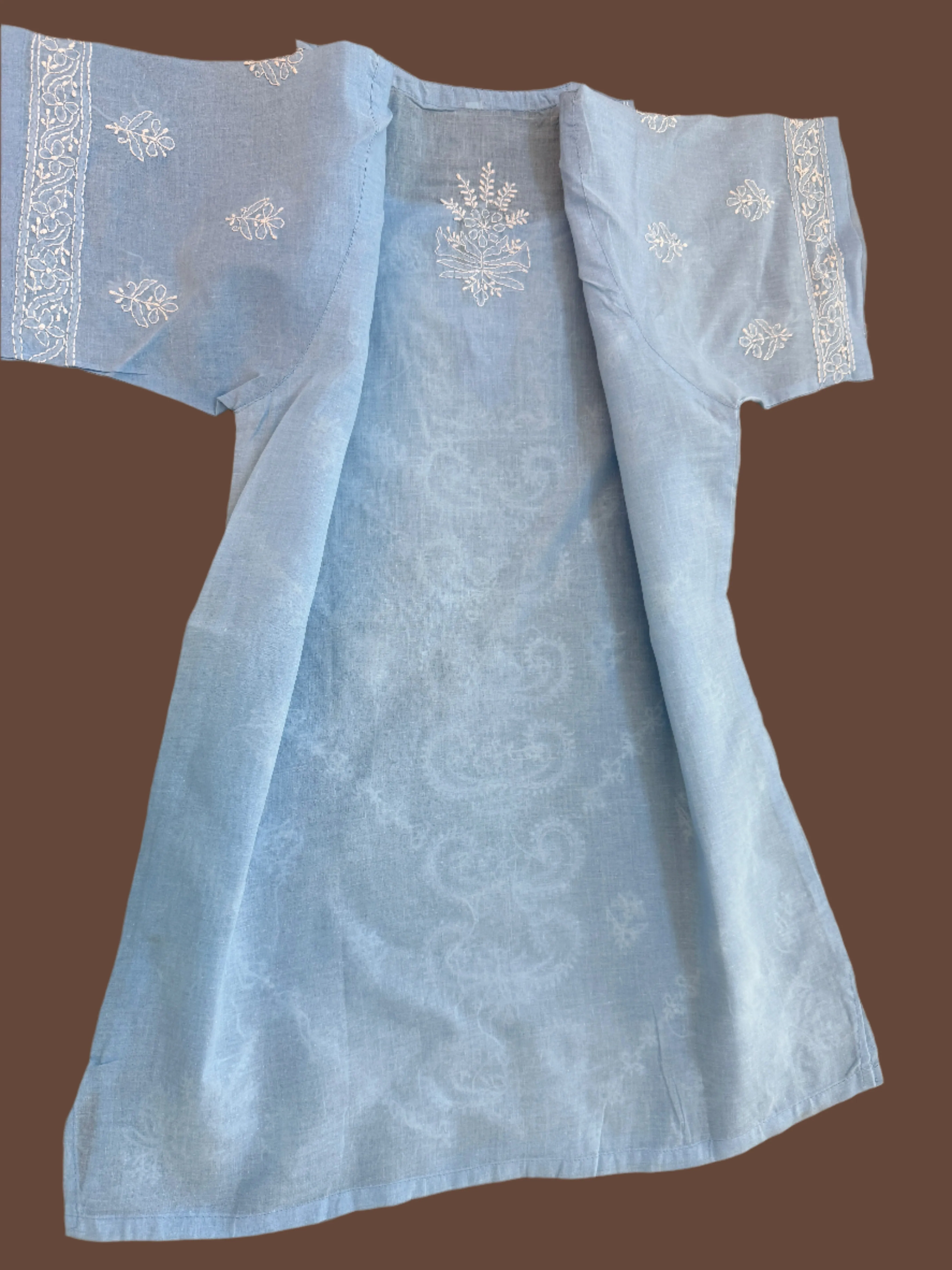 Azaura – Airy Sky Blue Chikankari Short Sleeve Kurta | A Breeze of Tranquil Charm 🌤️