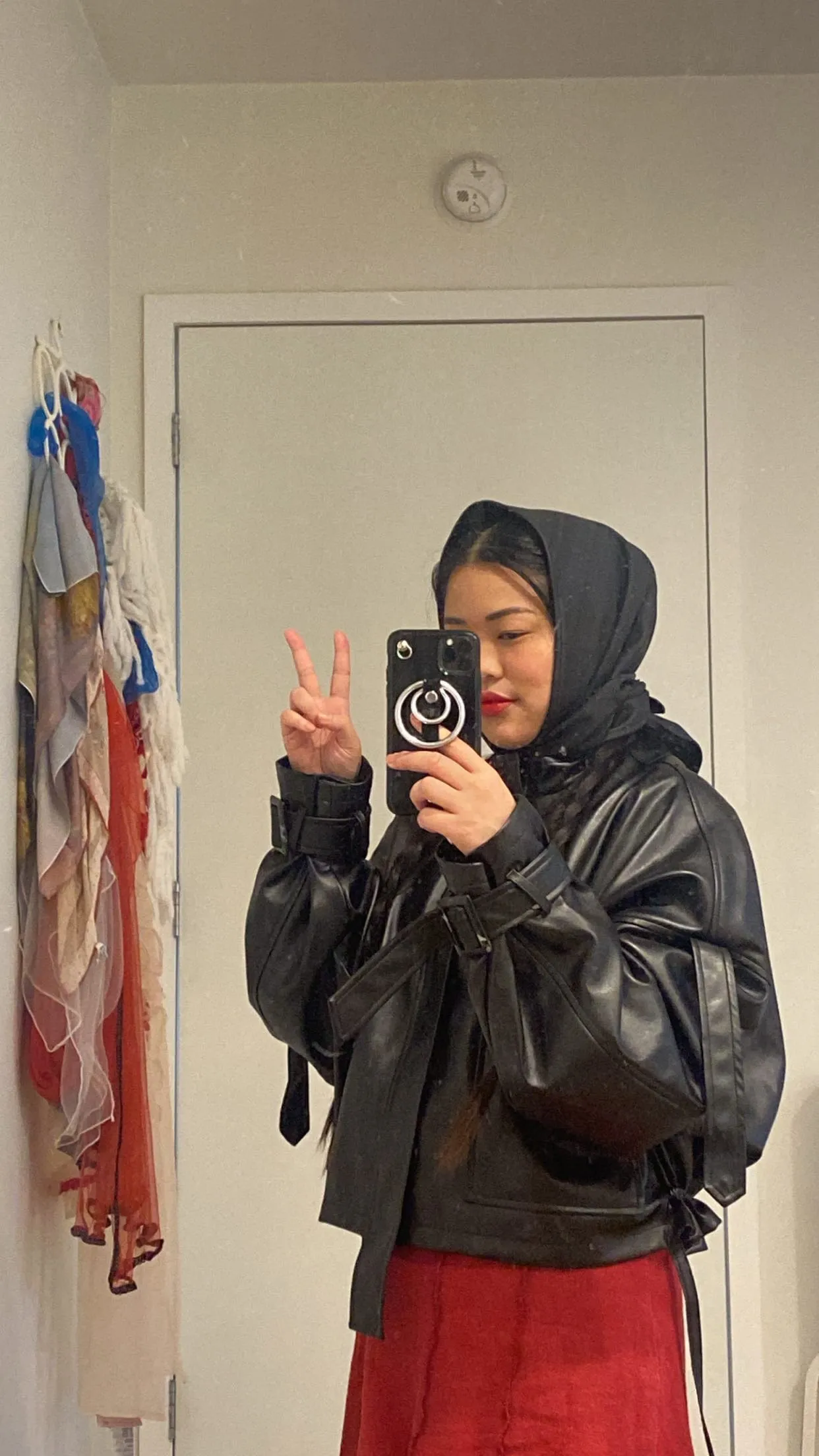 Babushka Scarf • Black