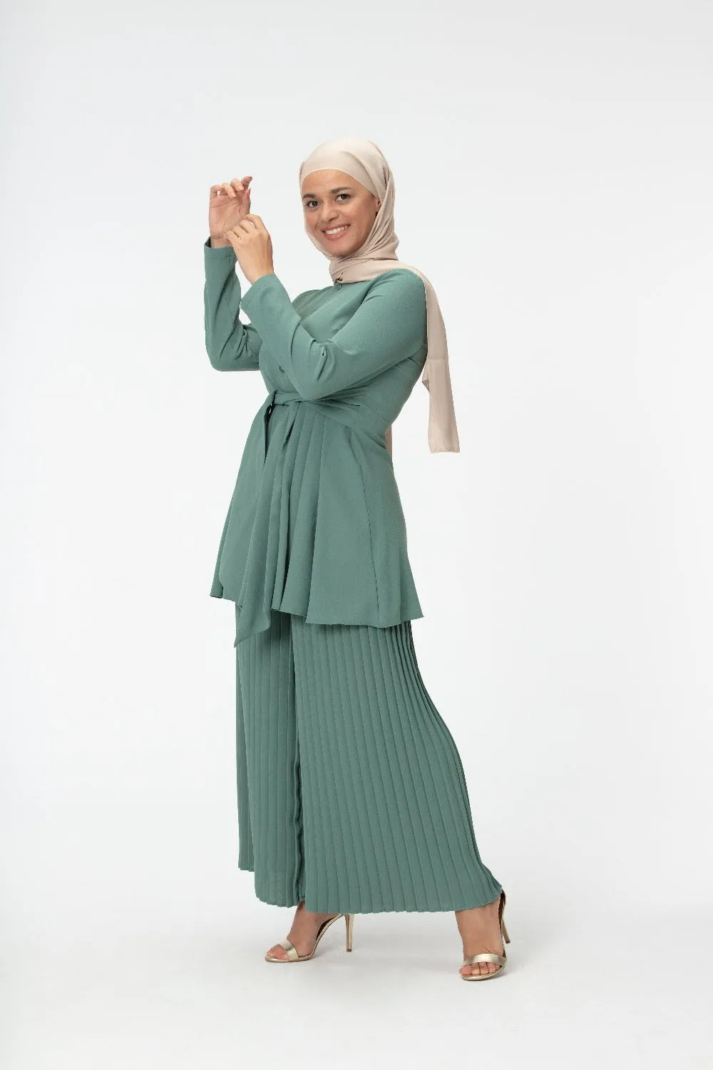 Bella Modest Pant Set | Basil