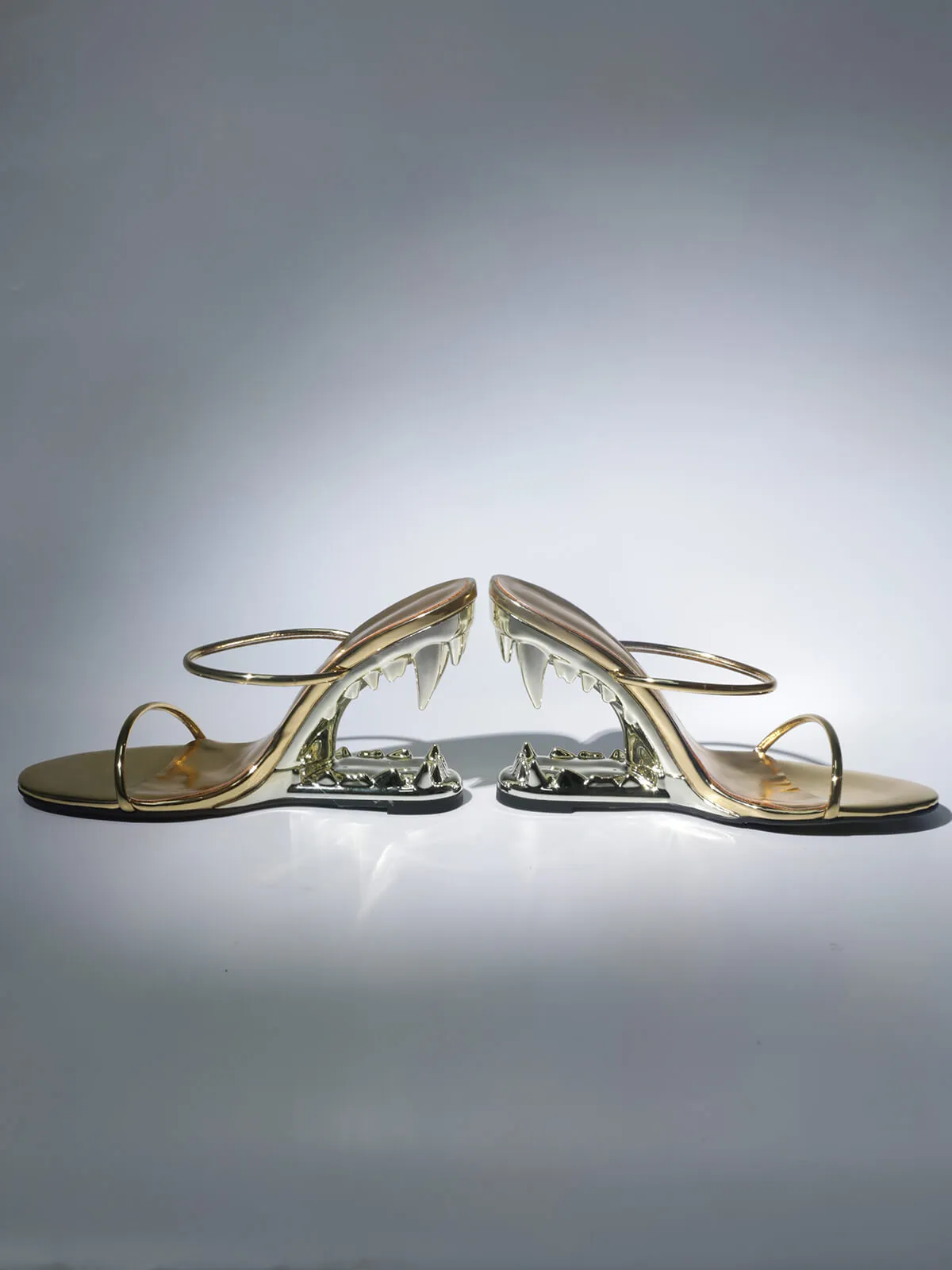 BerryBetty - TIGER TOOTH CUTOUT HEELS IN GOLD