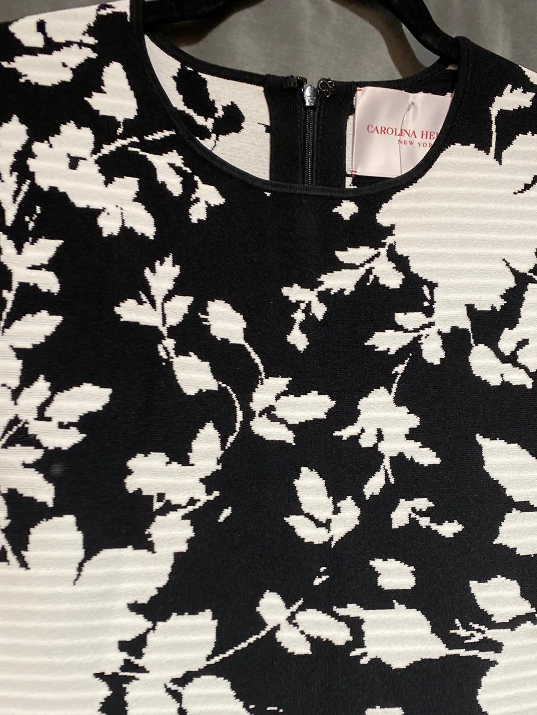Carolina Herrera Black and White Floral Stretch Knit Short Sleeve Flare Dress