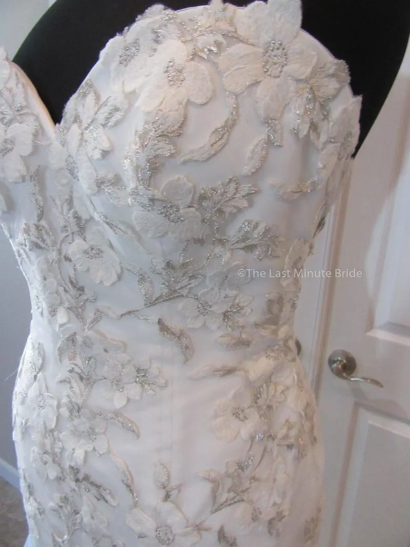 Christina Wu Style 18044