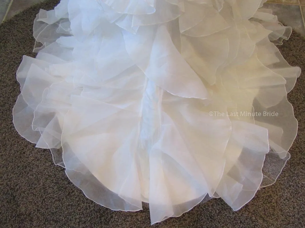 Christina Wu Style 18044