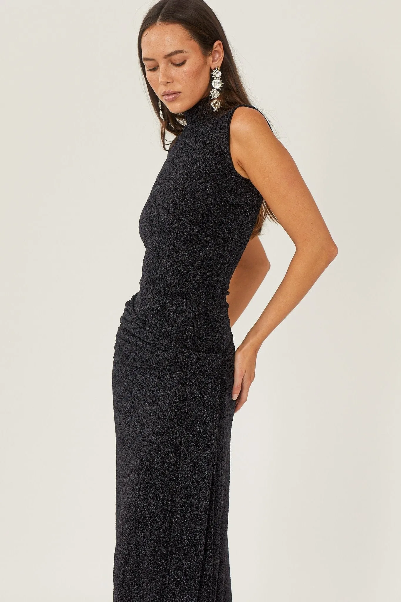 Elegant Sleeveless Floor-Length Dress