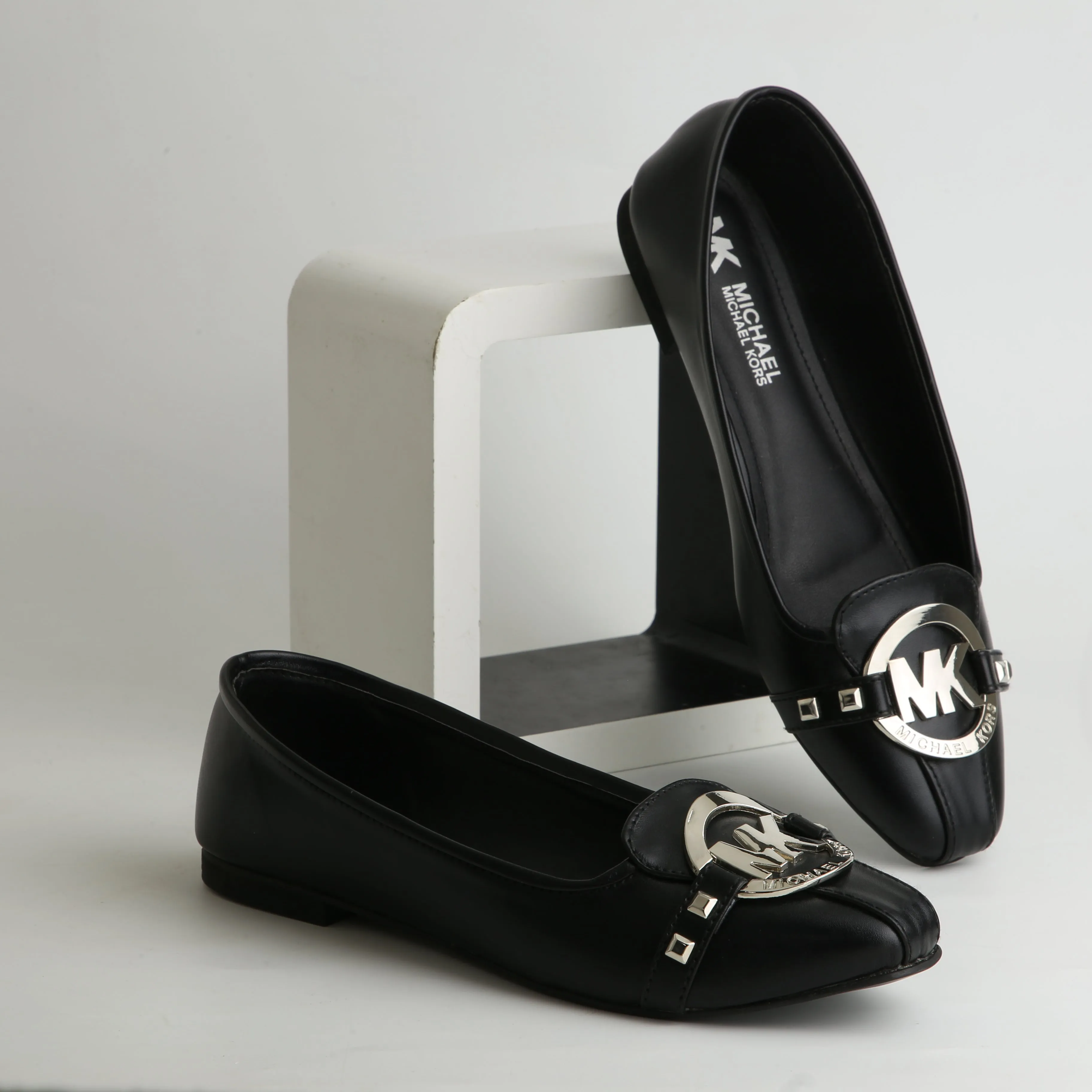 Fashion MK pump
