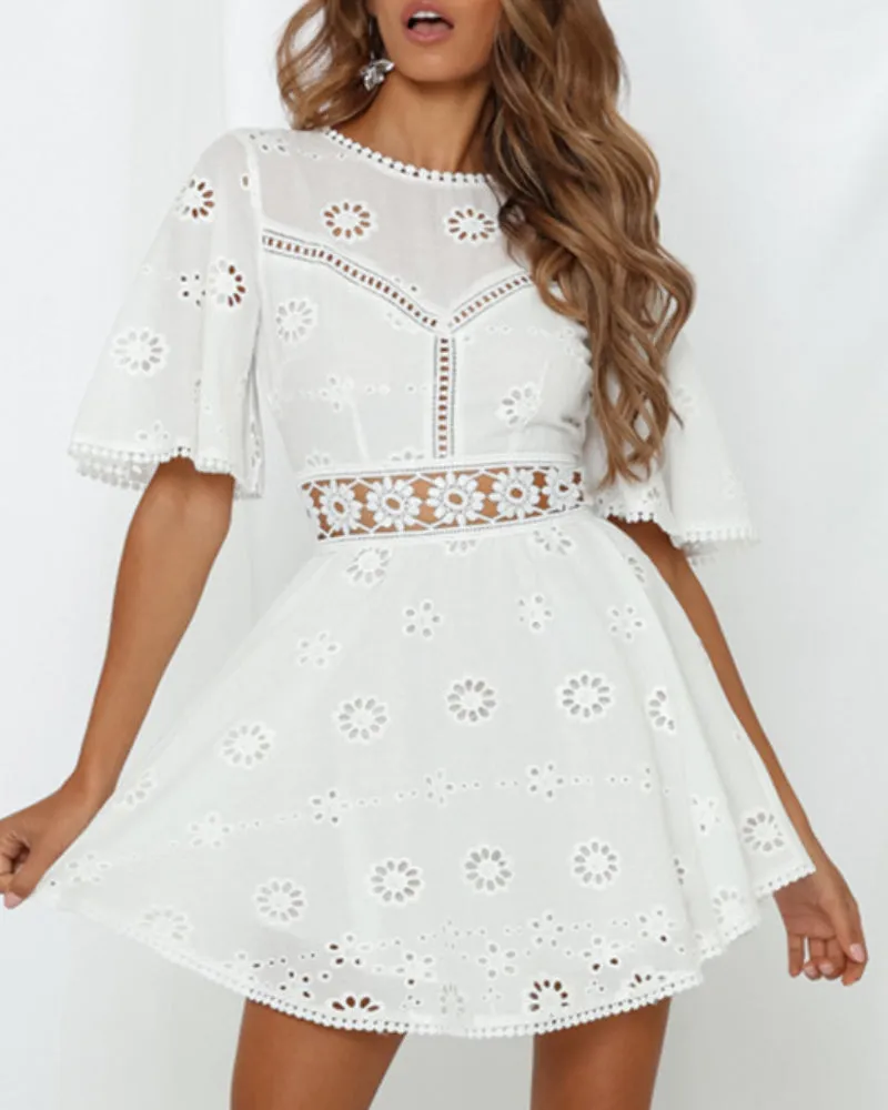 Floral Daisy Backless Ruffled Lace Mini Dresses