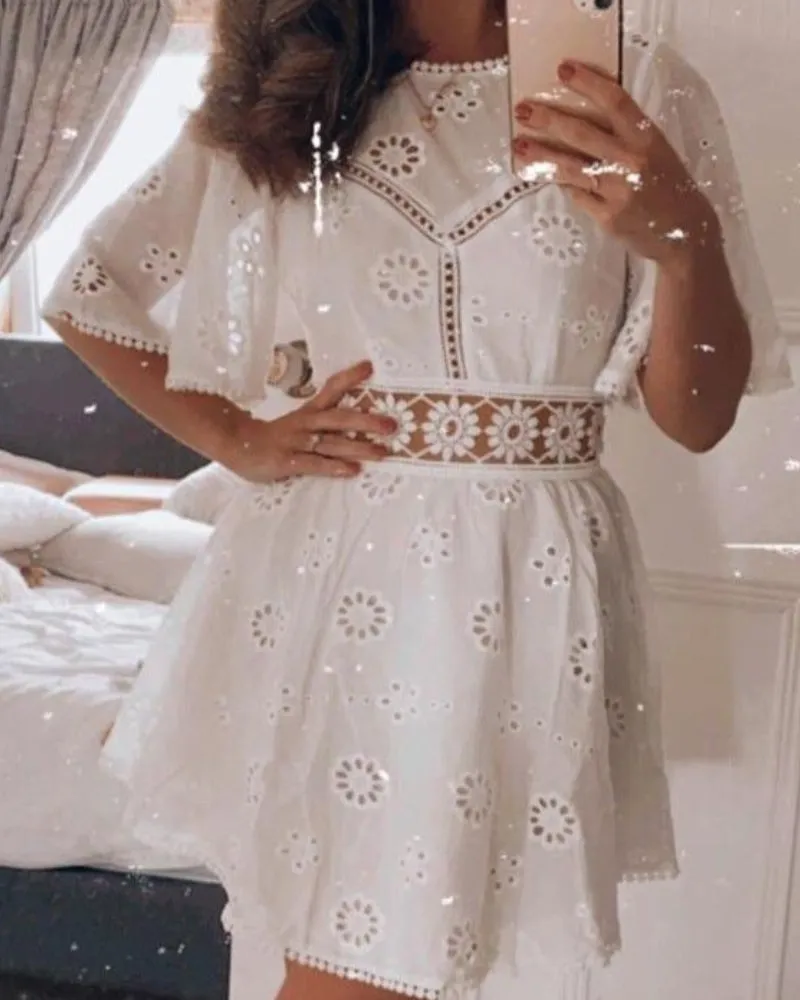 Floral Daisy Backless Ruffled Lace Mini Dresses