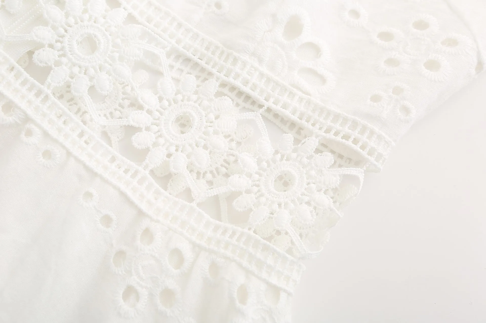 Floral Daisy Backless Ruffled Lace Mini Dresses