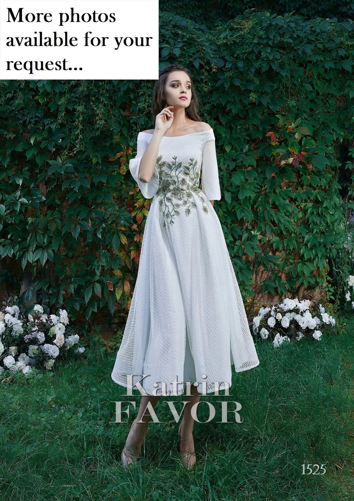 Floral embroidered dress Short white reception dress