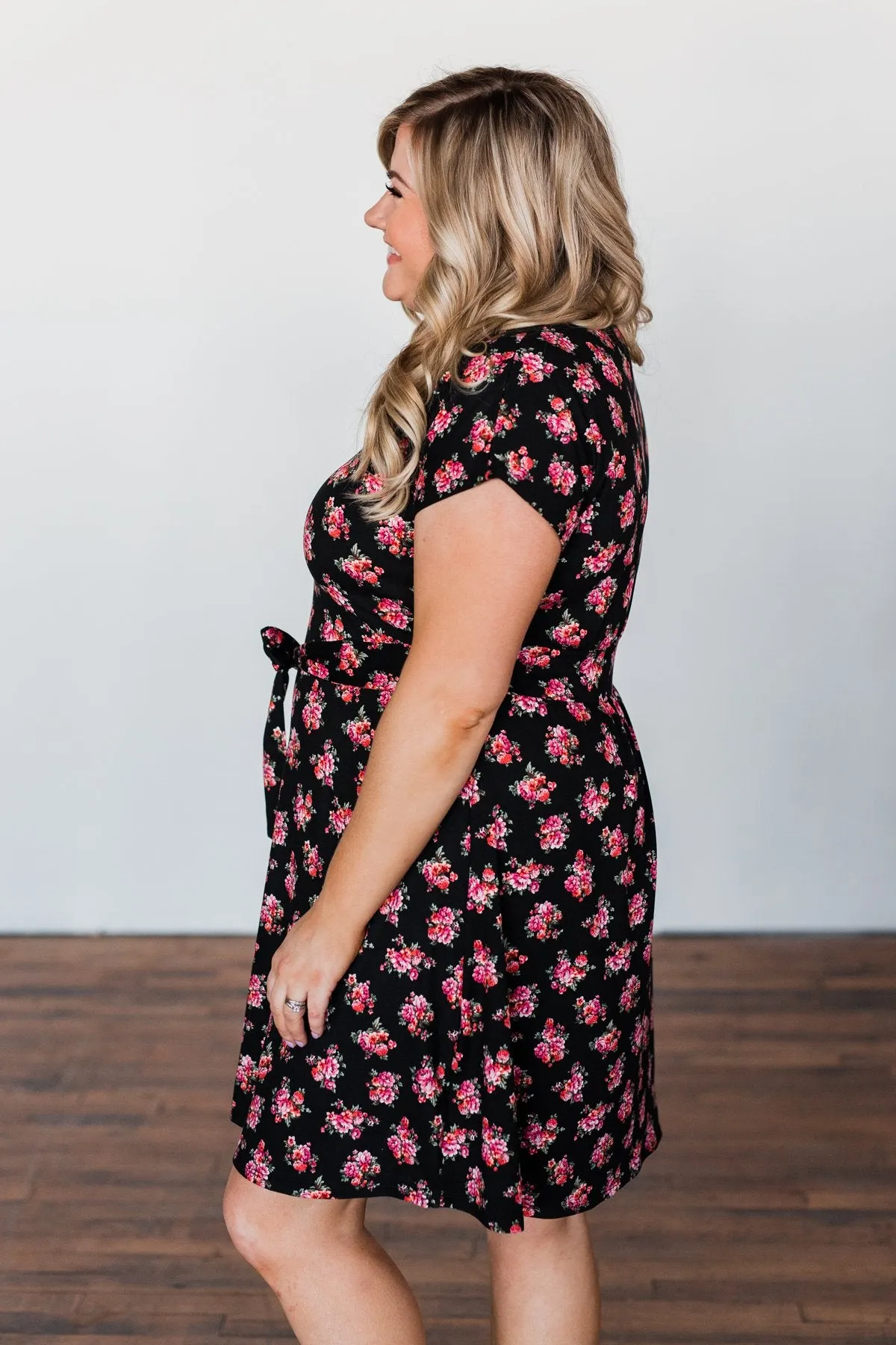 Friendly Feelings Short Sleeve Floral Dress- Black