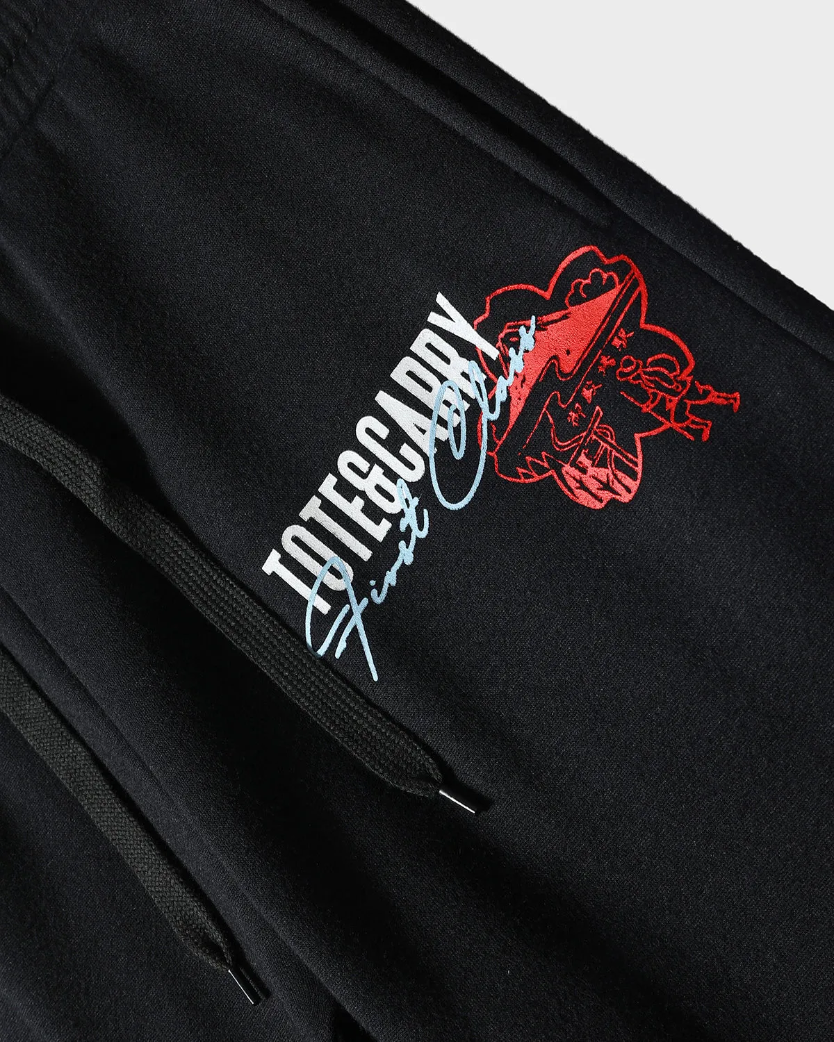 Globetrotter Tracksuit & Beanie Scarf Set in Black