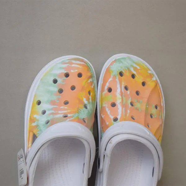 High Quality Summer Sandals Classic Outdoor Non-slip Slippers. (White Color) Size (40)
