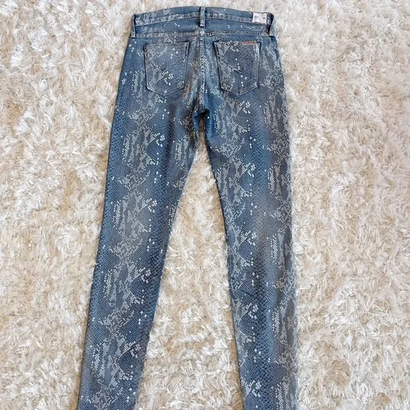 Hudson snake print super skinny jeans size 28