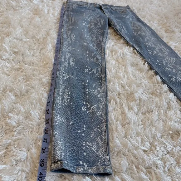 Hudson snake print super skinny jeans size 28