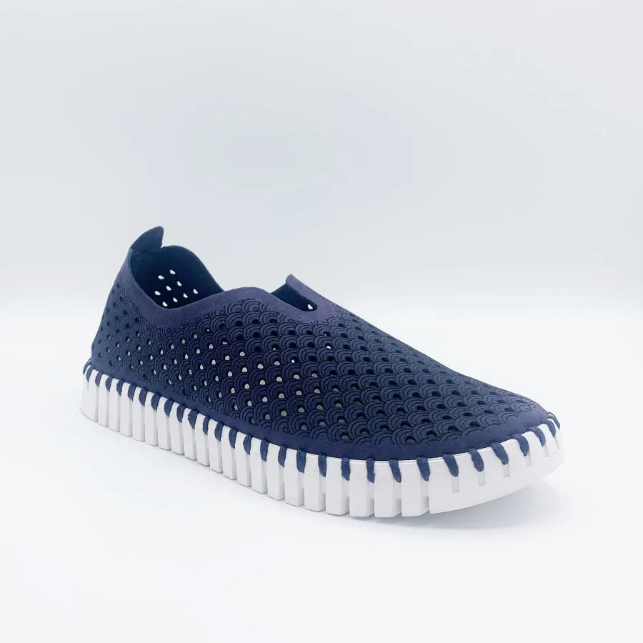 Ilse Jacobsen Tulip Flat (Red and Navy Available)
