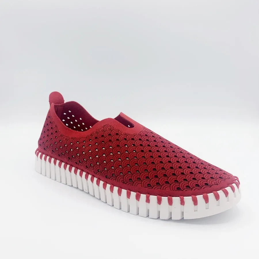 Ilse Jacobsen Tulip Flat (Red and Navy Available)