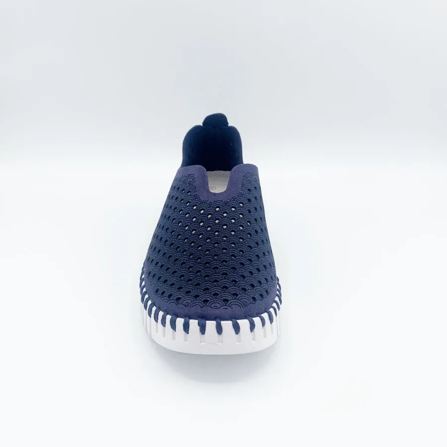 Ilse Jacobsen Tulip Flat (Red and Navy Available)