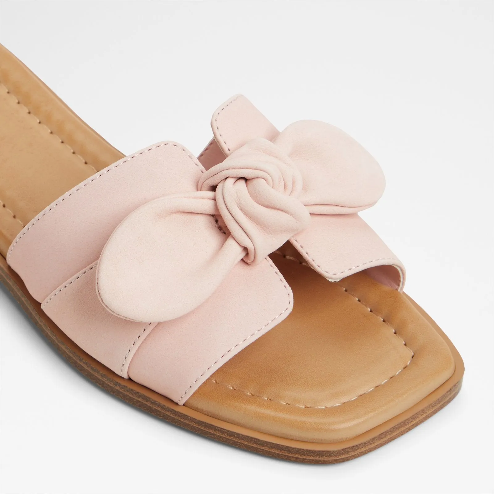 Lavinia / Flat Sandals