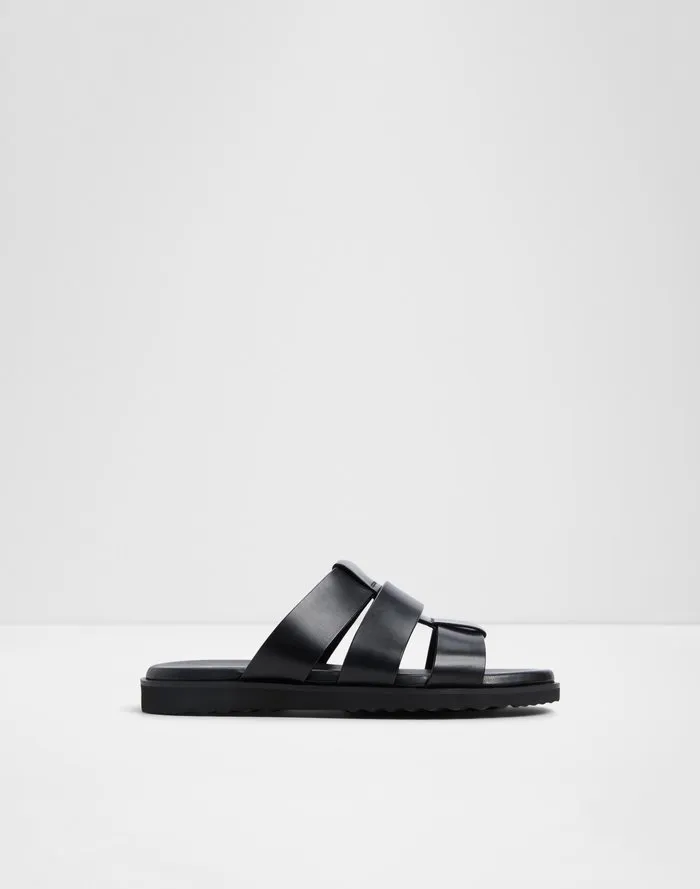 Light / Flat Sandals
