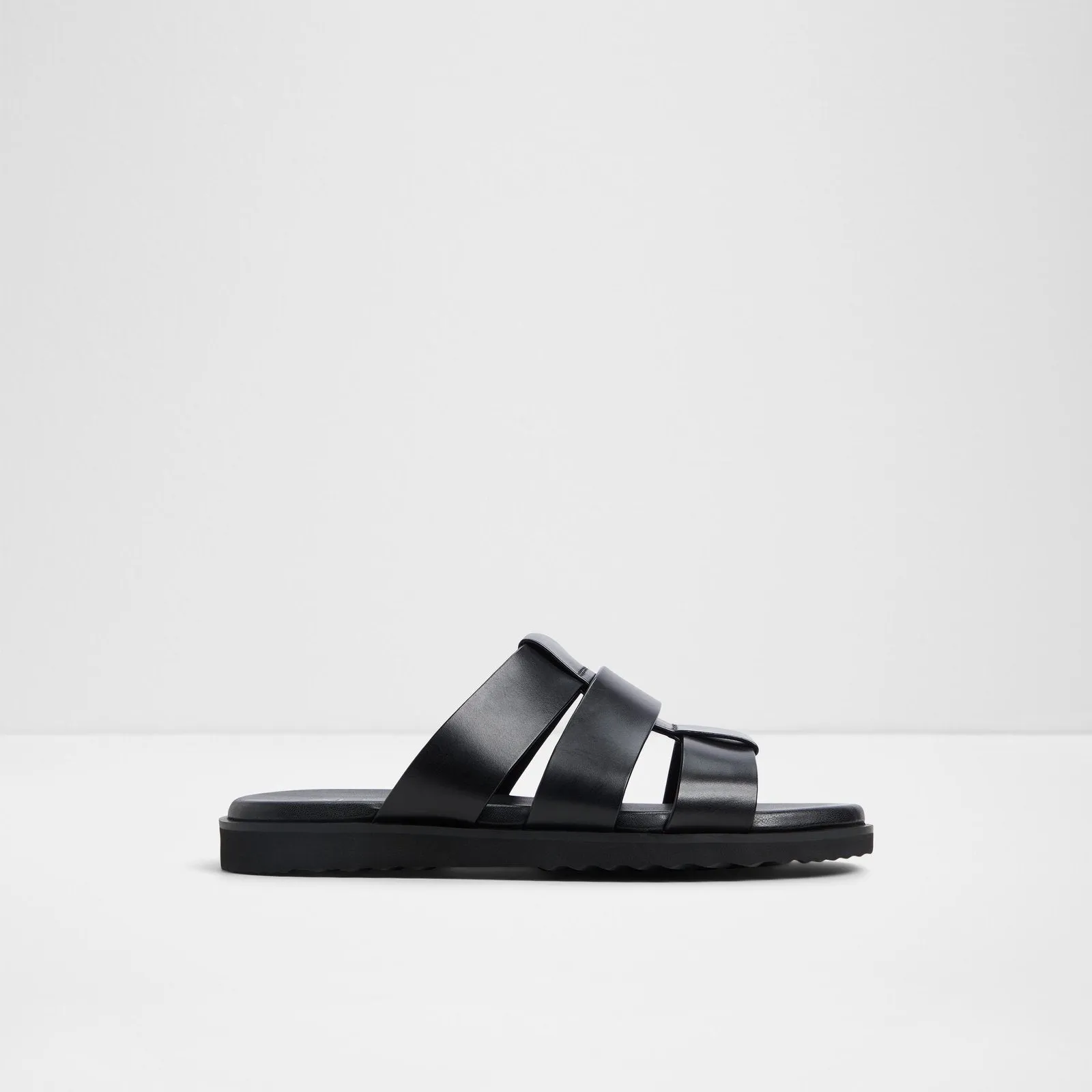 Light / Flat Sandals