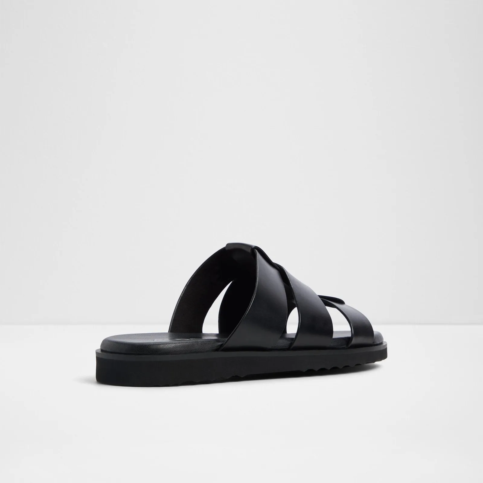 Light / Flat Sandals