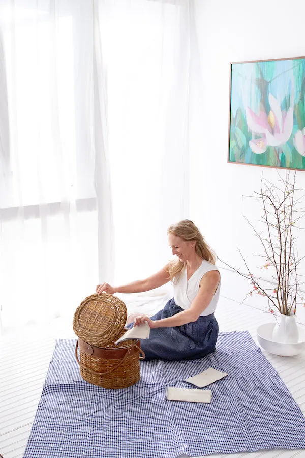 LINEN PICNIC BLANKET SCARF IN TWILIGHT BLUE GINGHAM