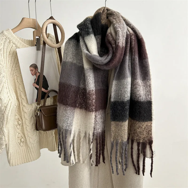 Lois - Stylish Knitted Woman's Scarf