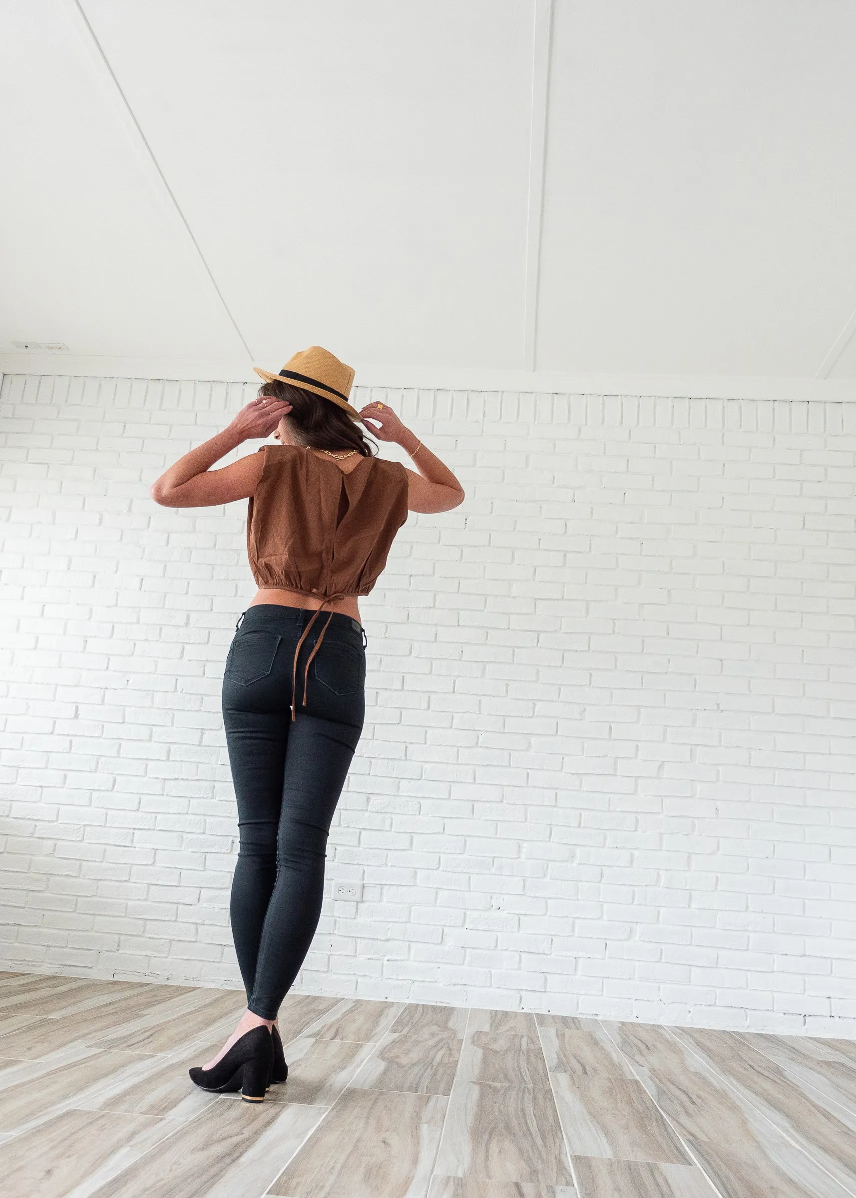 Lucille Cropped Shoulder Tee