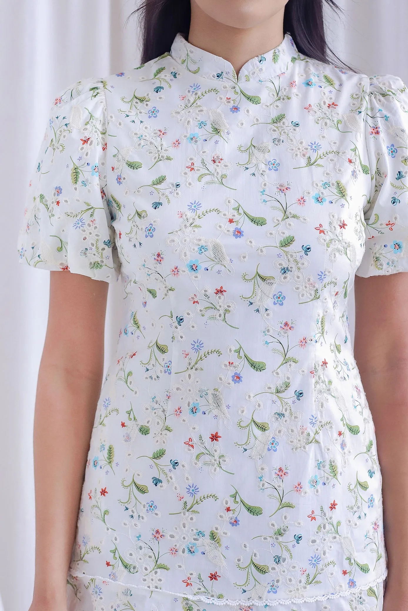 Nico Floral Eyelet Oriental Collar Sleeved Dress In White