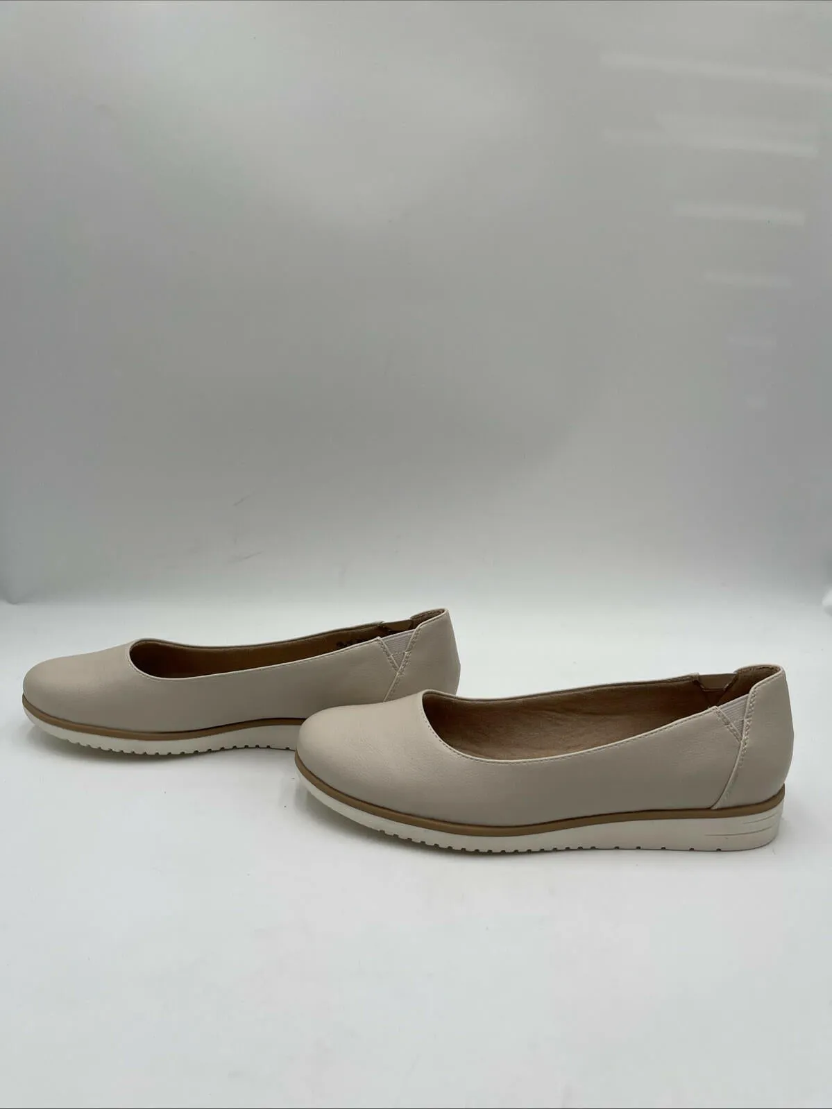 NWB SOUL Naturalizer Women's Idea Ballet Flats White Size 10W
