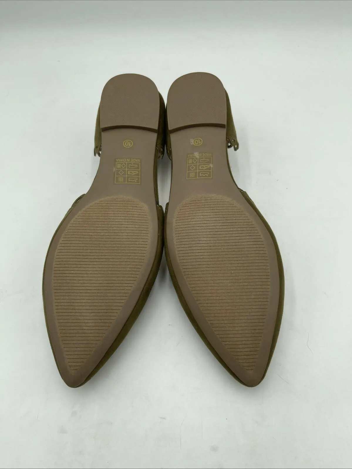 NWOB Journee Collection Women's Jezlin Flats Green Size 10 - Like New