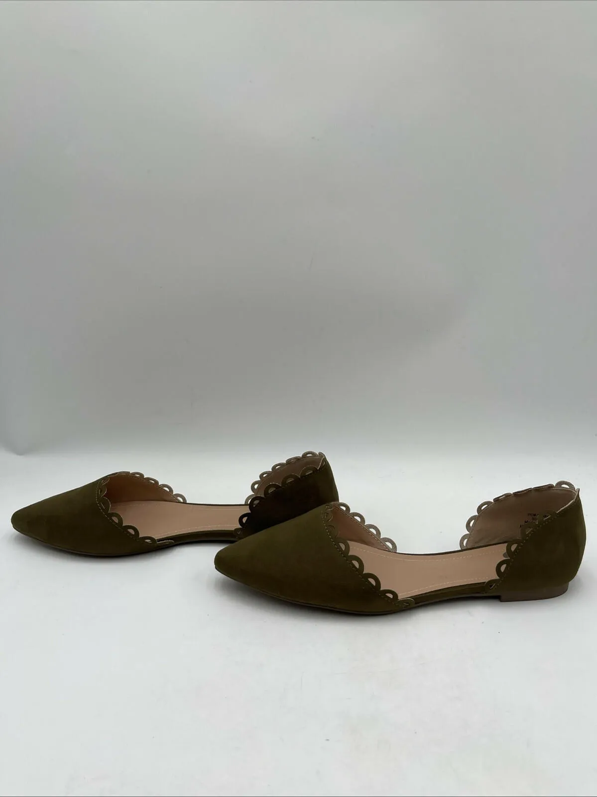 NWOB Journee Collection Women's Jezlin Flats Green Size 10 - Like New