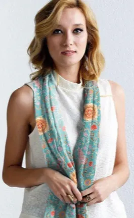 "Banais" Scarf