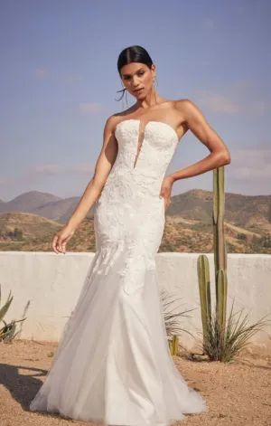 Size 20C Casablanca BL432 Colt Ivory/Nude/Ivory Gown