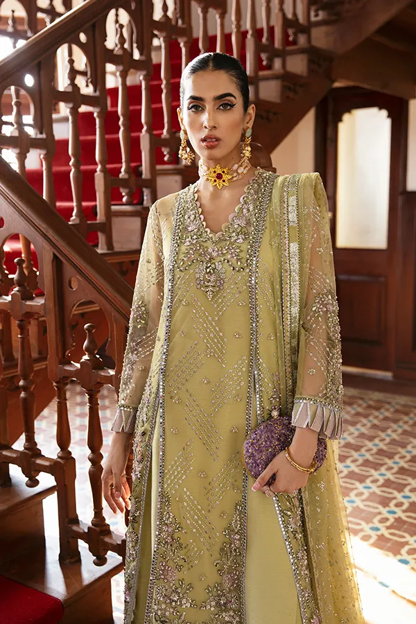 Soraya | Lumene RTW '23 | OLIVINE