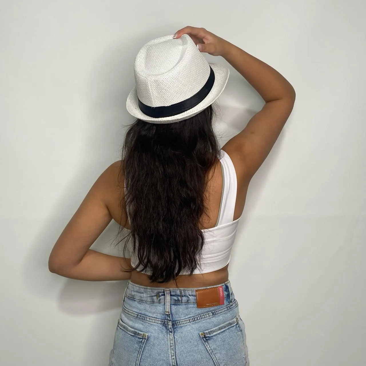 Straw beach hat 1