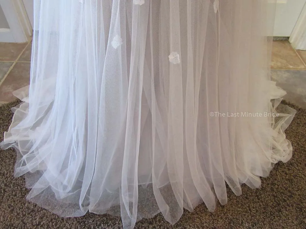 Theia Elena 890530 (multiple sizes)