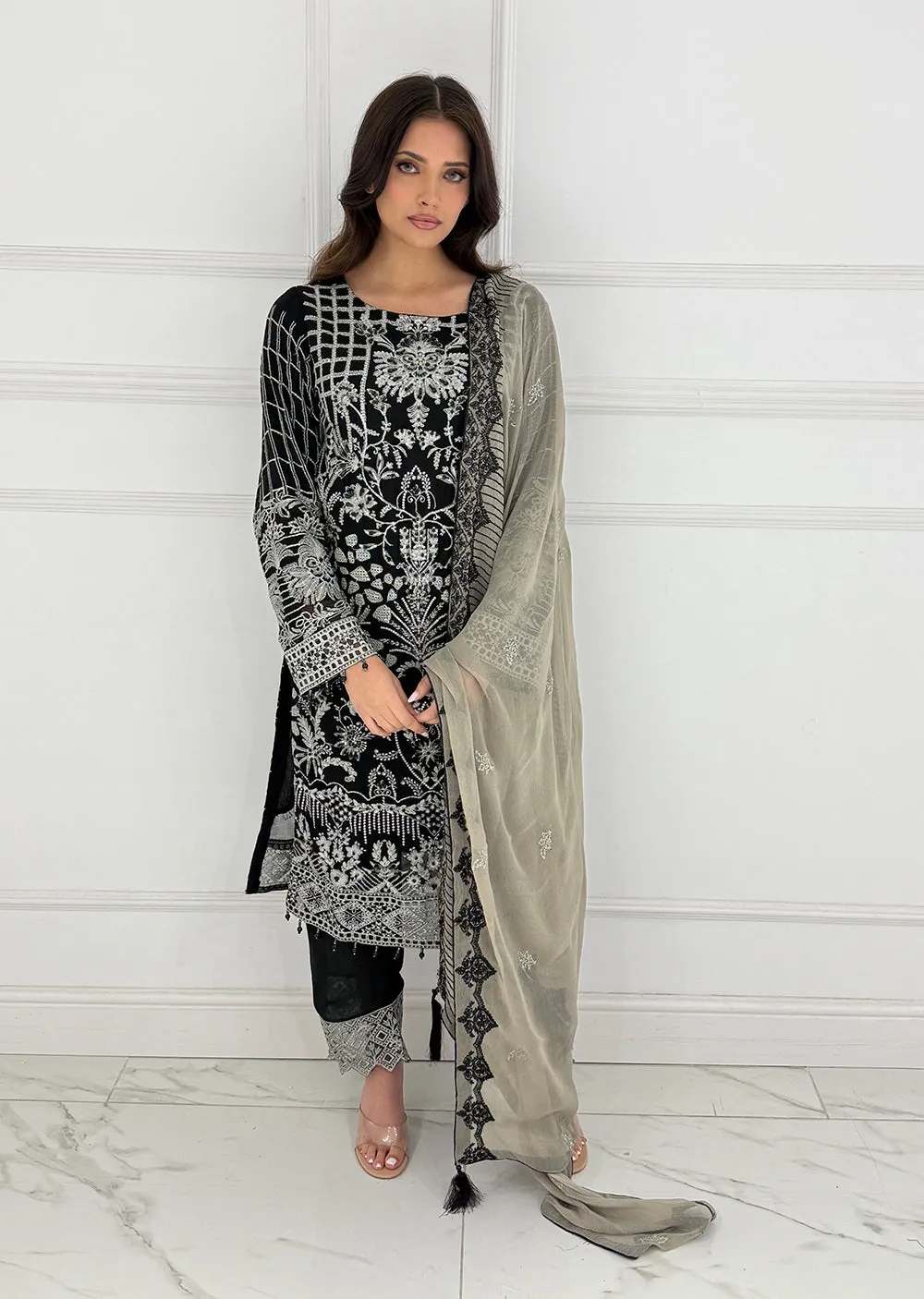 UMR902 - Black Memsaab Formal Chiffon Suit