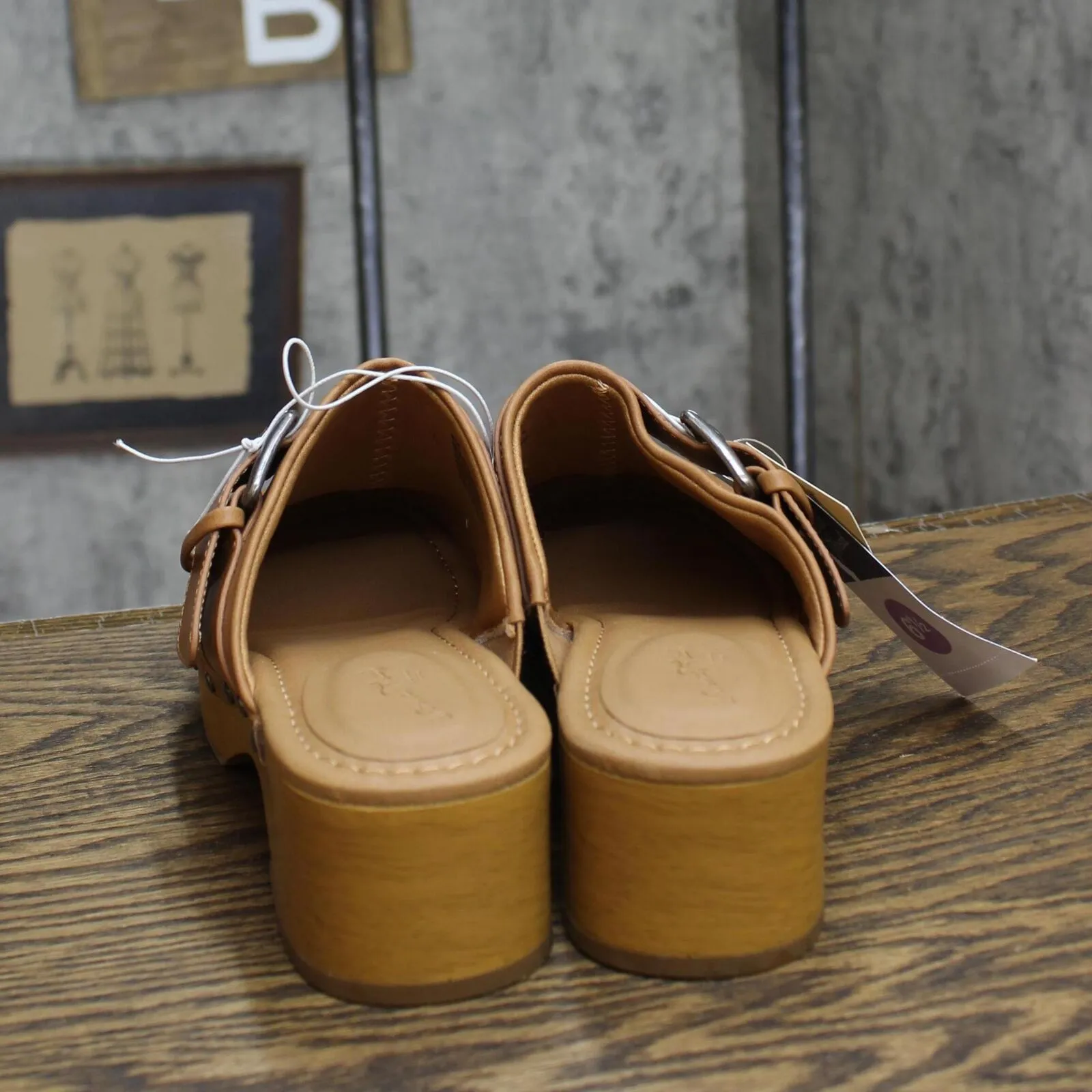 Universal Thread Womens Faye Clog Heels 87931701 Tan Brown 6.5M