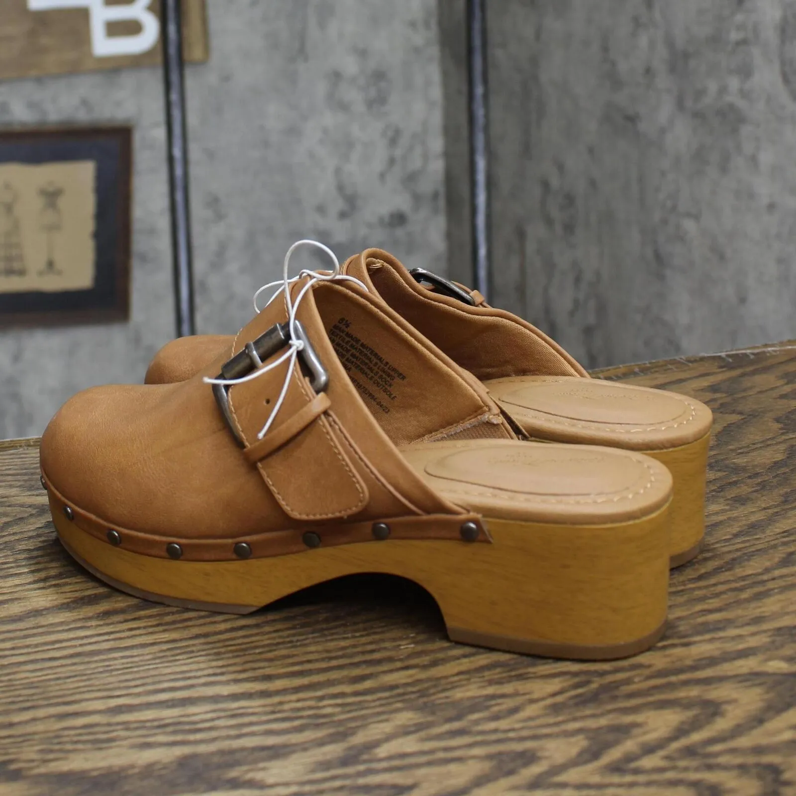Universal Thread Womens Faye Clog Heels 87931701 Tan Brown 6.5M