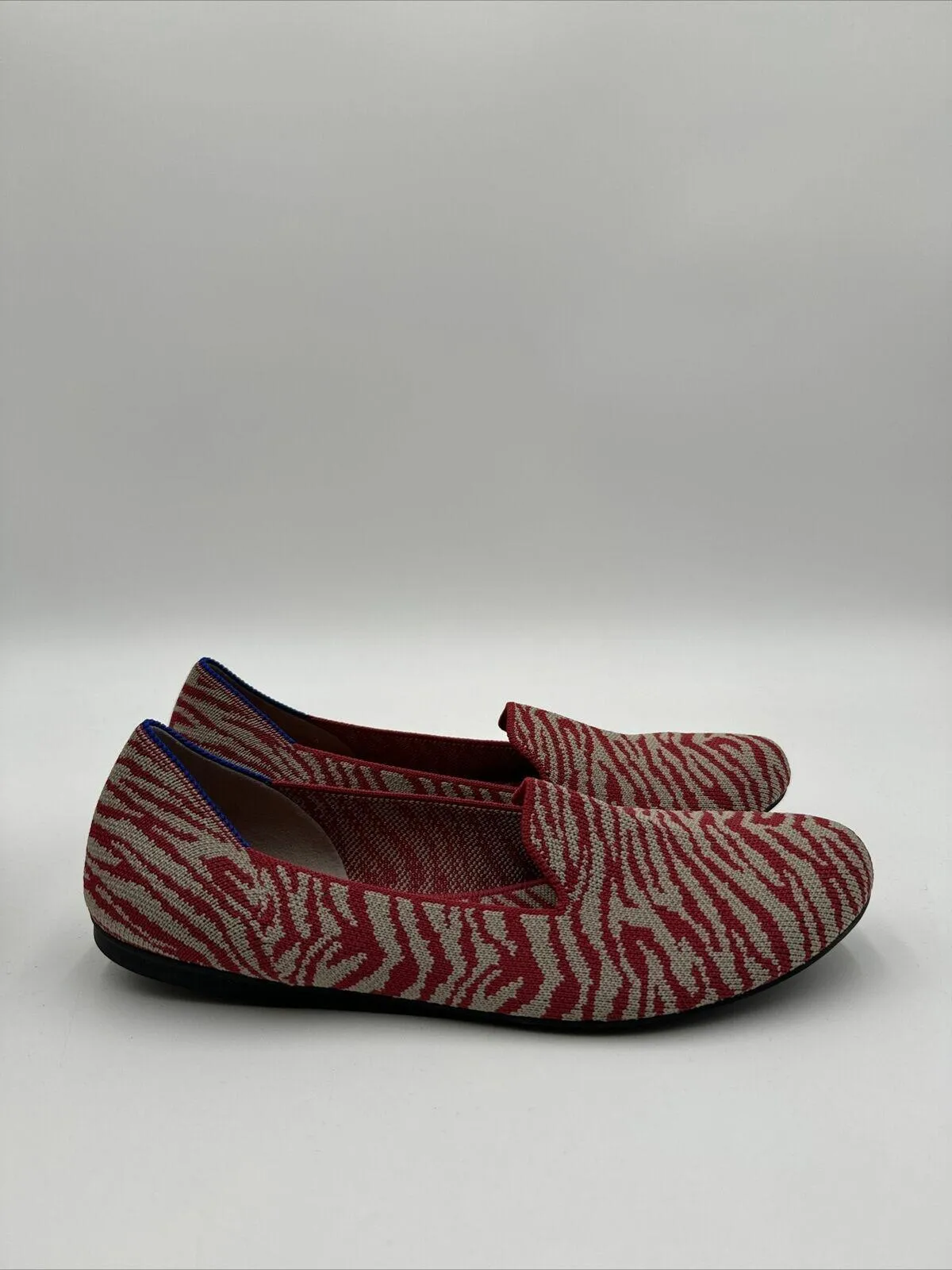 Wmns Rothy’s “THE LOAFER” White/Red Zebra Print Knit Round Toe Flats Size 8 - Very Good
