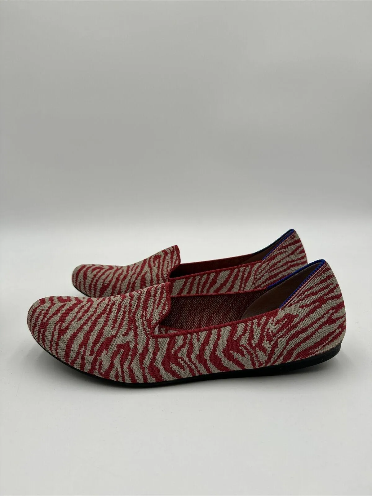 Wmns Rothy’s “THE LOAFER” White/Red Zebra Print Knit Round Toe Flats Size 8 - Very Good