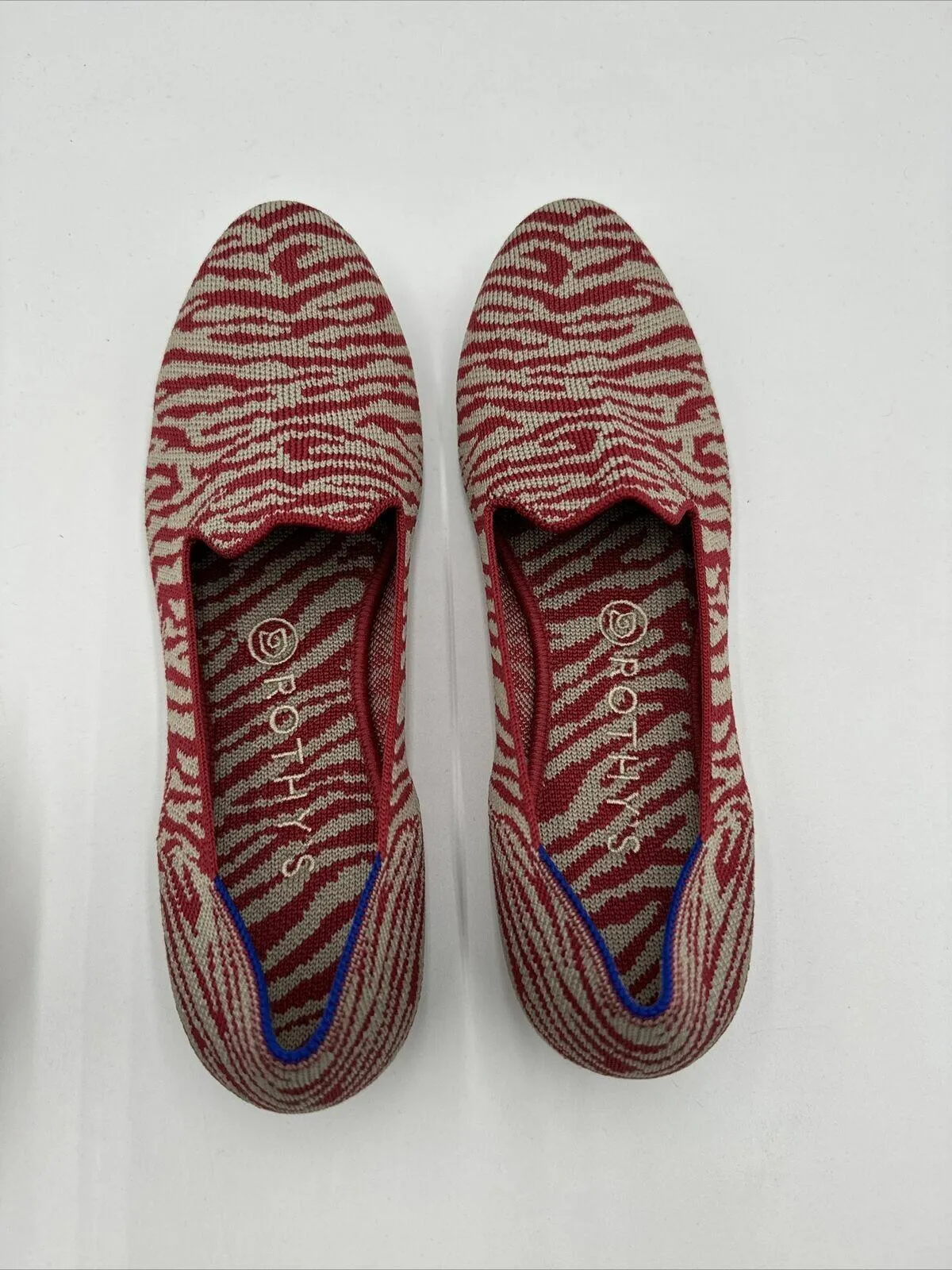 Wmns Rothy’s “THE LOAFER” White/Red Zebra Print Knit Round Toe Flats Size 8 - Very Good