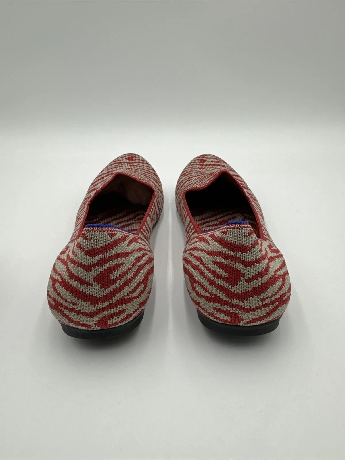 Wmns Rothy’s “THE LOAFER” White/Red Zebra Print Knit Round Toe Flats Size 8 - Very Good